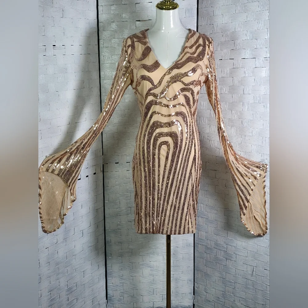 MS ORD SEQUIN DRESS - Picture 3 of 10